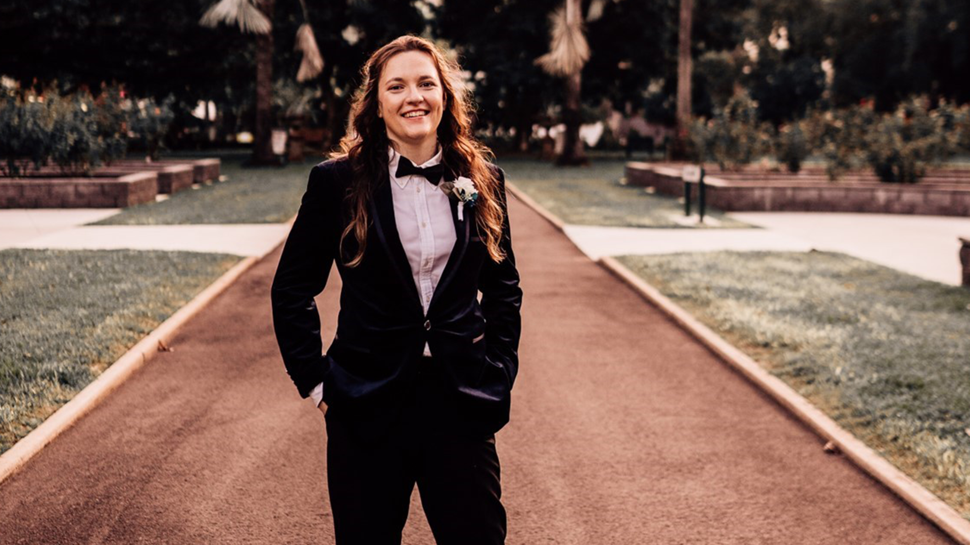 Img Zoe In Suit